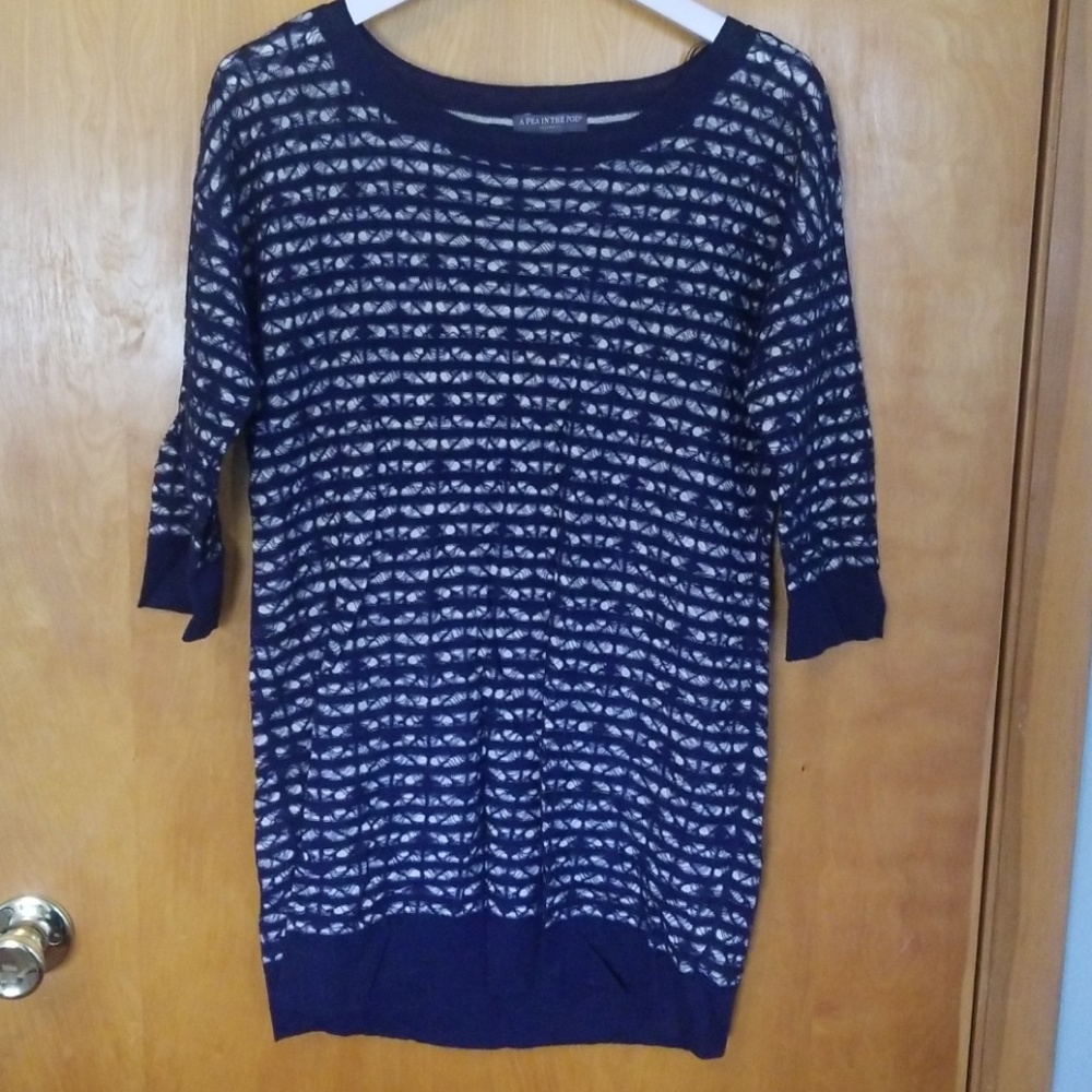 A Pea In The Pod Maternity Sweater